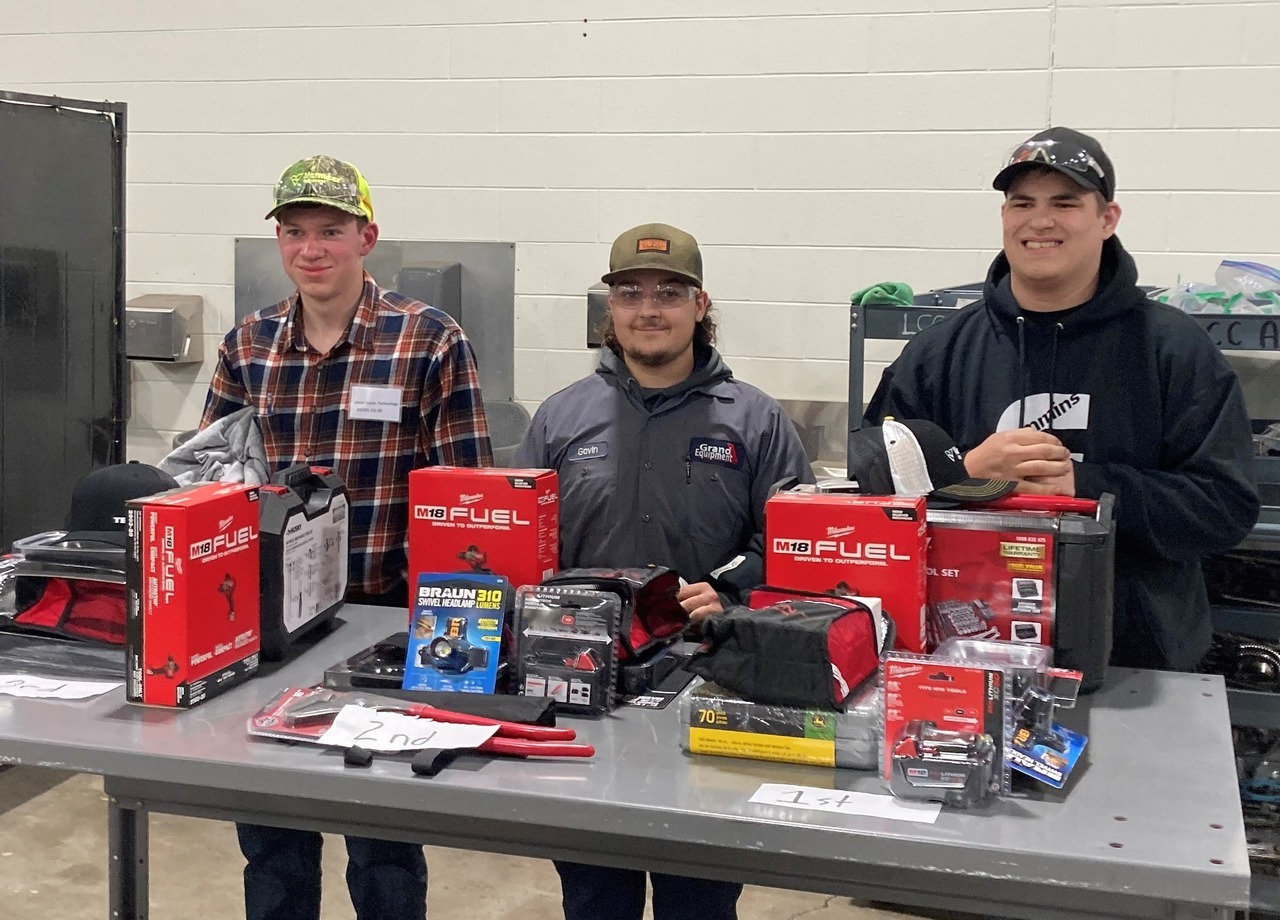 Diesel winning students with their new tools